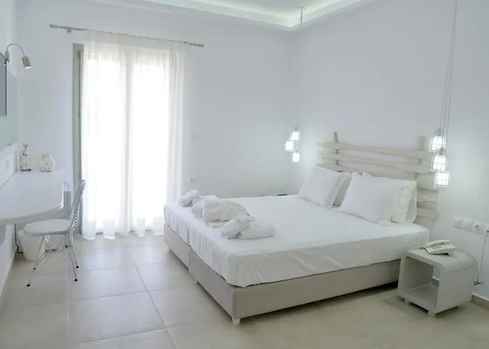 Olea Bay 4* Αδάμας