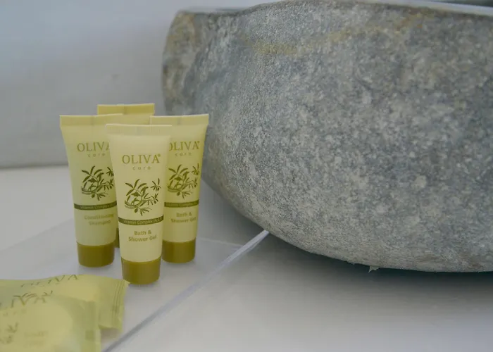 Olea Bay 4* Αδάμας