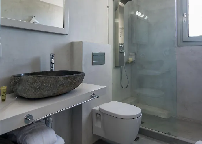 Olea Bay Αδάμας