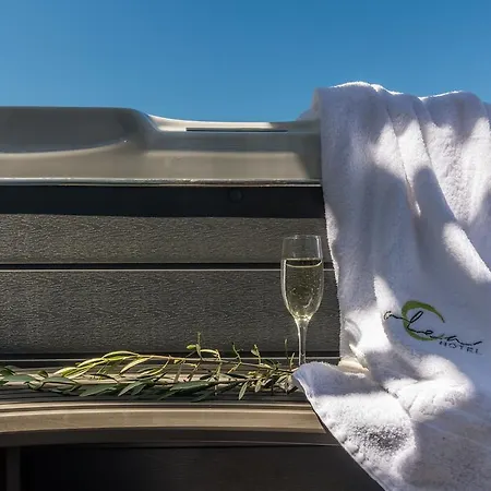 Olea Bay 호텔 아다마스