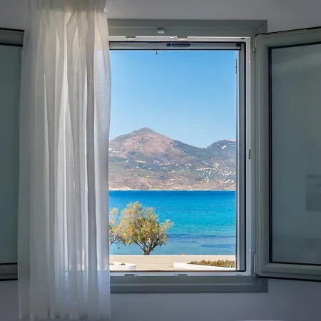 Olea Bay Adamantas (Milos)