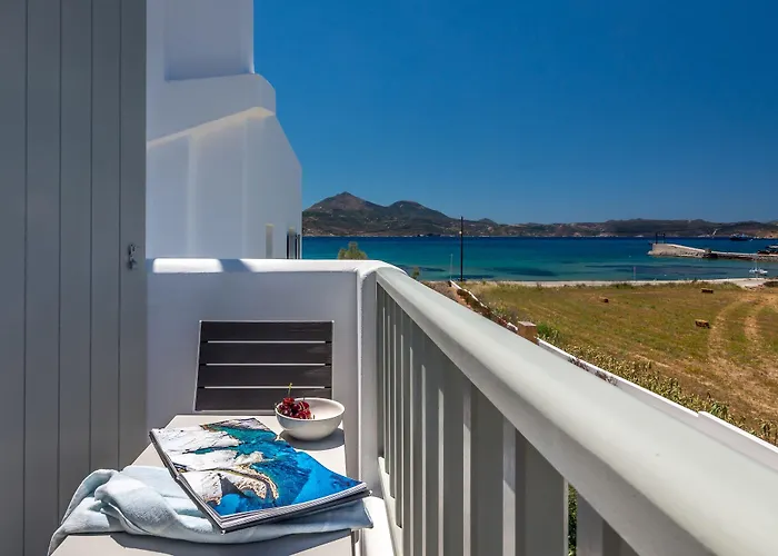 Olea Bay Adamantas (Milos)