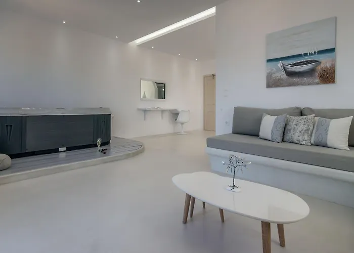 Olea Bay Adamantas (Milos)